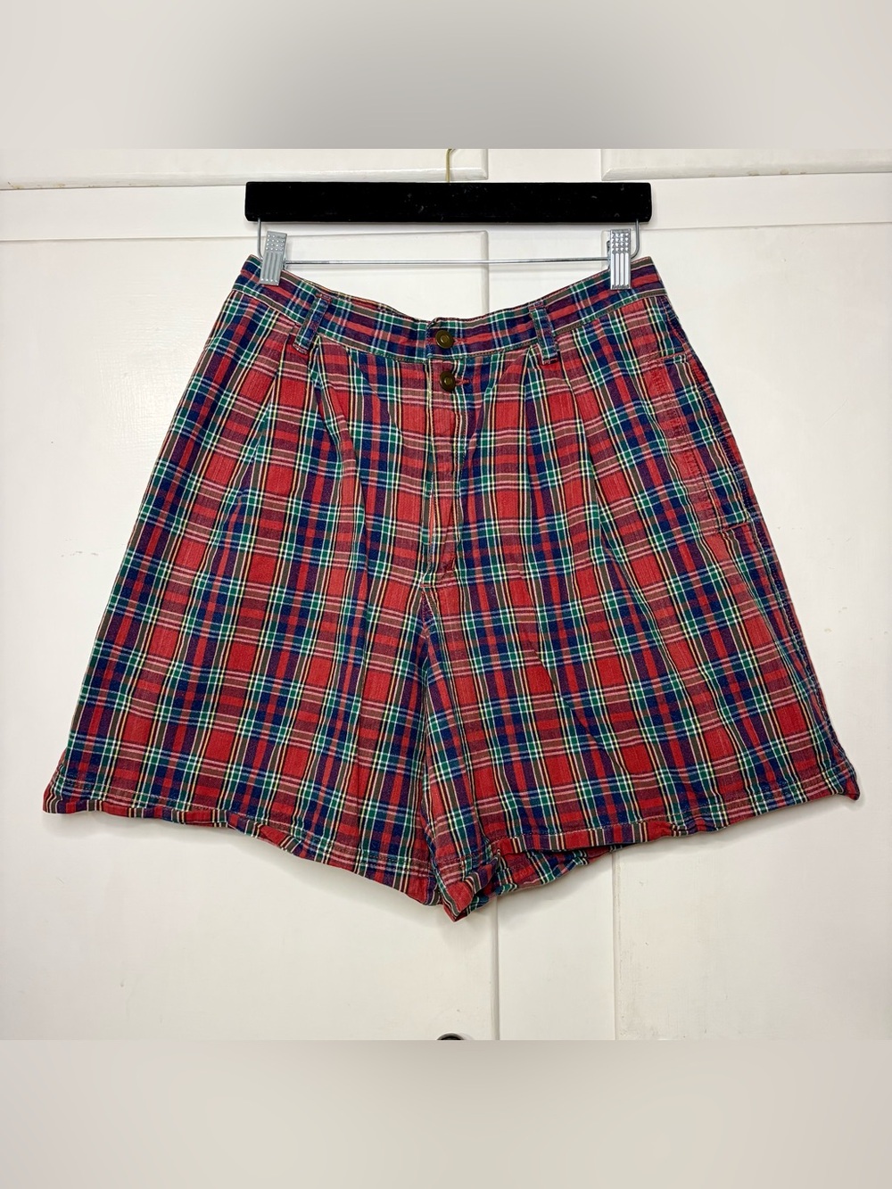 Vintage 90s LizWear Red Blue Green Plaid Cotton High Waisted Pleated Mom Shorts